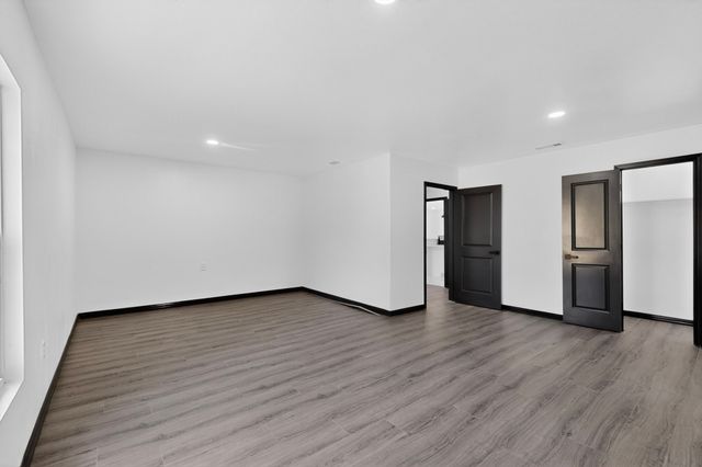 301 Stoneport Drive, Dallas, TX 75217