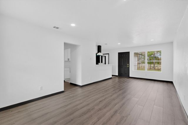 301 Stoneport Drive, Dallas, TX 75217