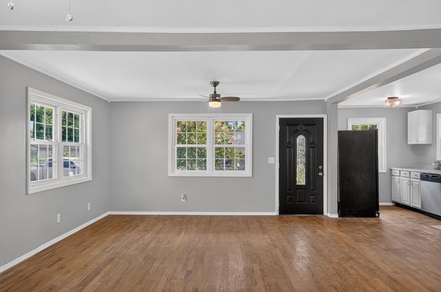 513 W Gordon Avenue, Rossville, GA 30741