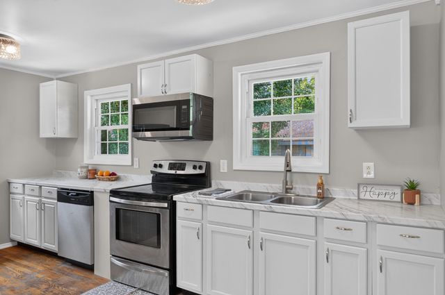 513 W Gordon Avenue, Rossville, GA 30741