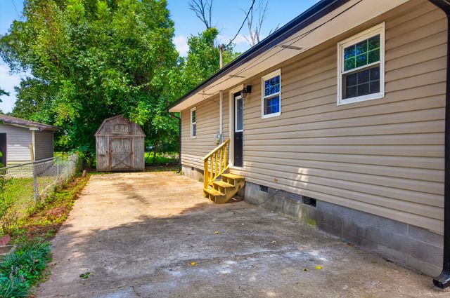 513 W Gordon Avenue, Rossville, GA 30741