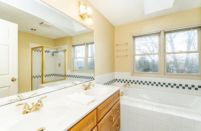 1075 23rd Avenue SW, Rochester, MN 55902