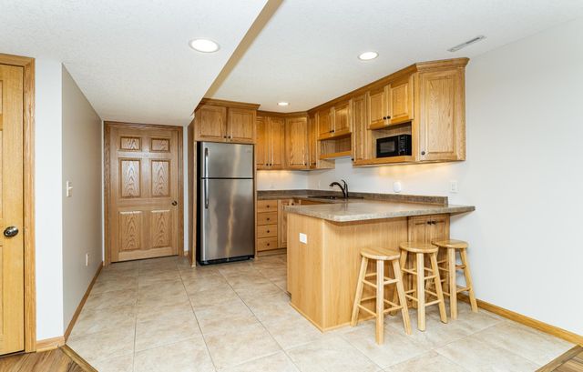 1075 23rd Avenue SW, Rochester, MN 55902