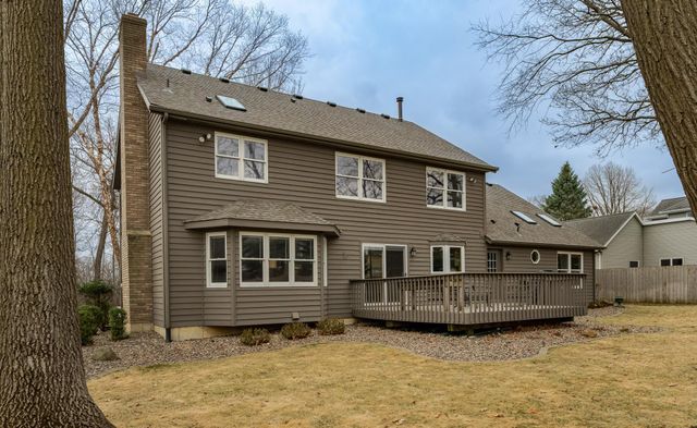 1075 23rd Avenue SW, Rochester, MN 55902