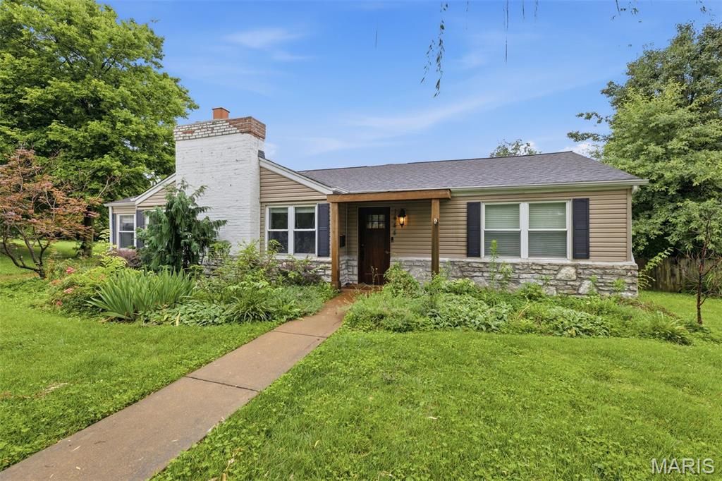 1444 Ronald Drive, Webster Groves, MO 63119