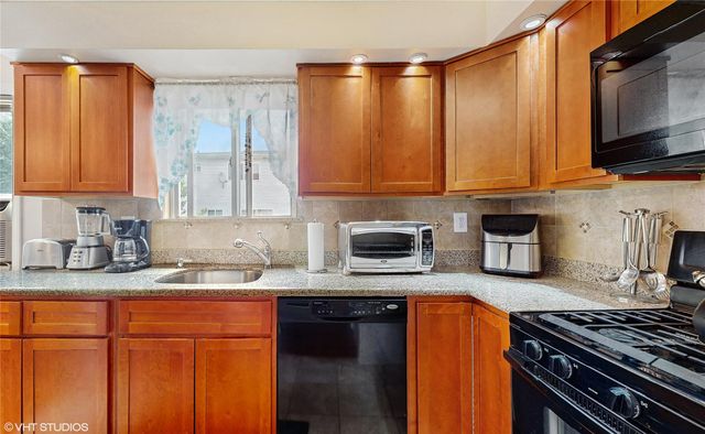 27 grandview avenue, Staten Island, NY 10303