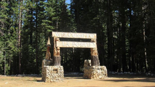 1743 Fiddleneck Rd, La Porte, CA 95981