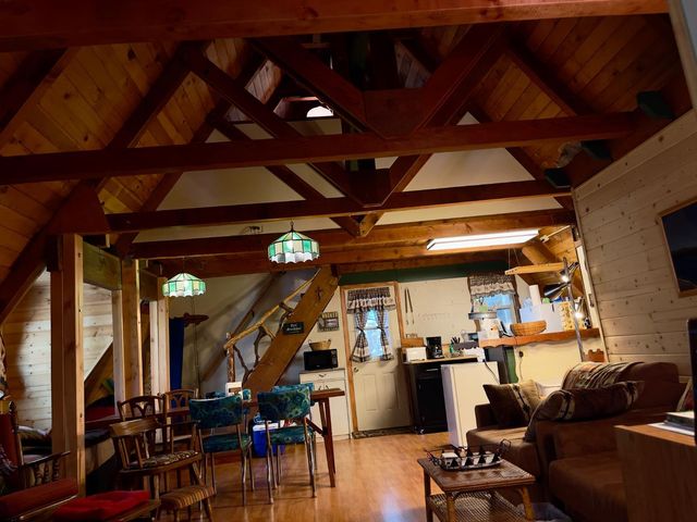 1743 Fiddleneck Rd, La Porte, CA 95981