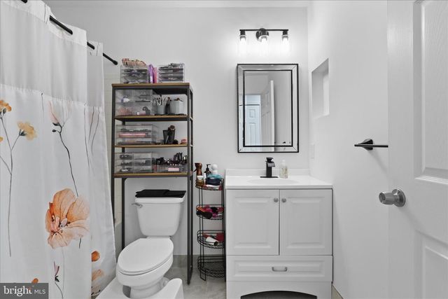 20605 CORNSTALK TER #302, Ashburn, VA 20147