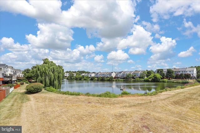 20605 CORNSTALK TER #302, Ashburn, VA 20147