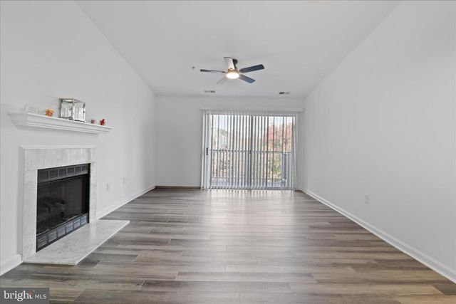 20605 CORNSTALK TER #302, Ashburn, VA 20147