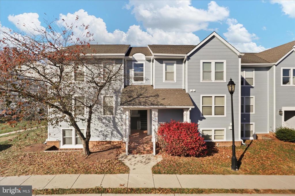20605 CORNSTALK TER #302, Ashburn, VA 20147