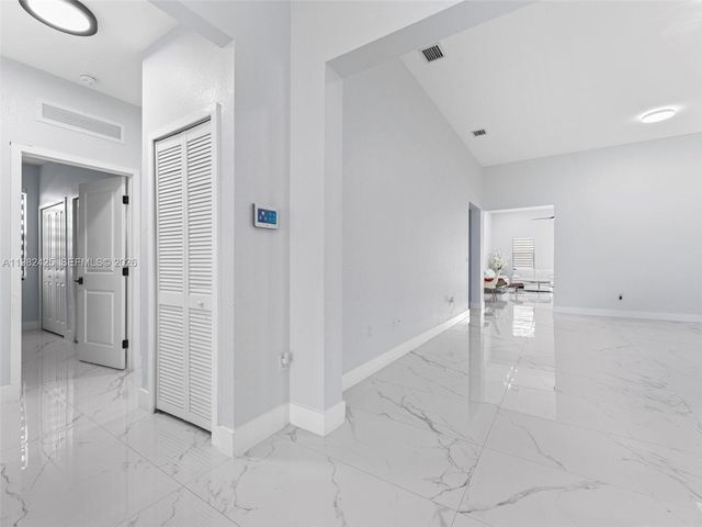 14478 SW 21st St, Miami, FL 33175