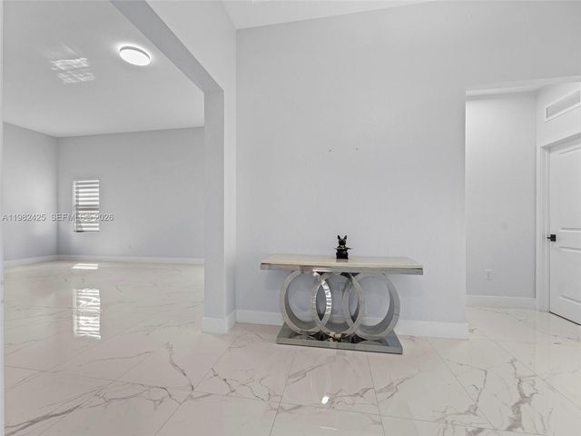 14478 SW 21st St, Miami, FL 33175