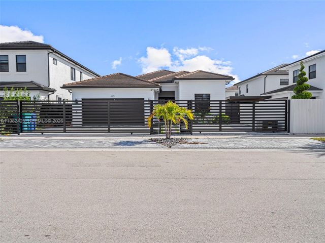 14478 SW 21st St, Miami, FL 33175
