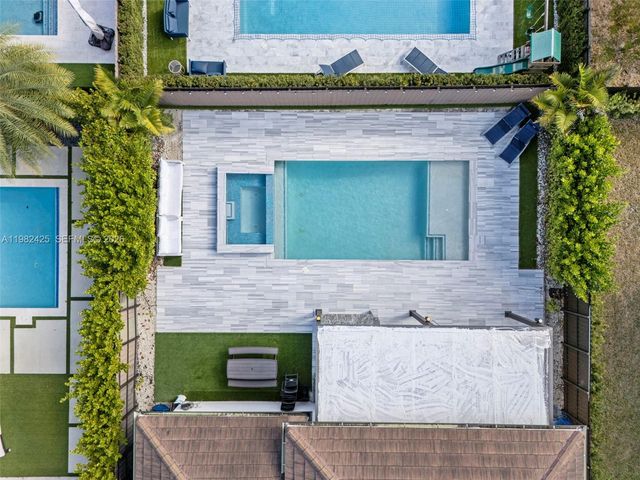 14478 SW 21st St, Miami, FL 33175