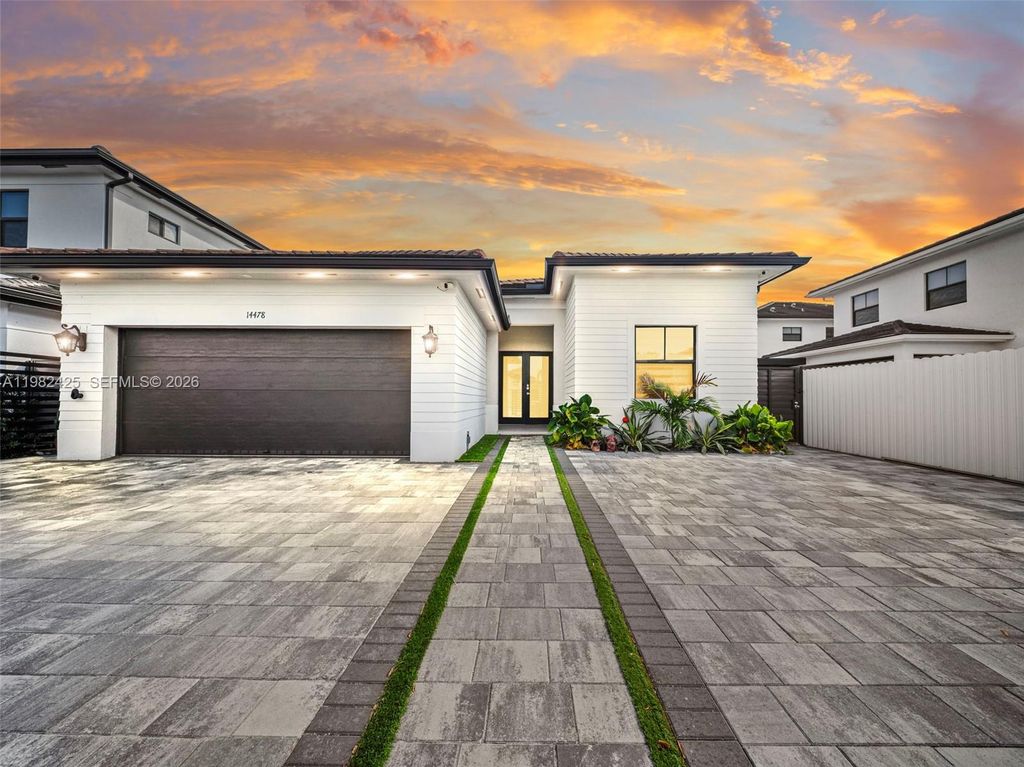 14478 SW 21st St, Miami, FL 33175