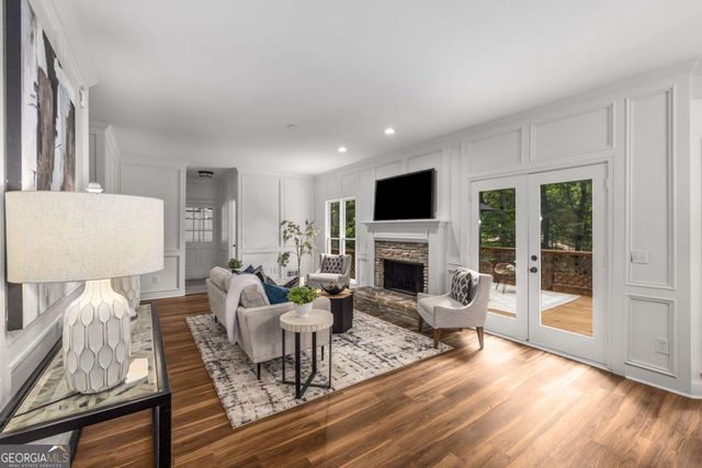 11940 N Hickory Trace, Alpharetta, GA 30004