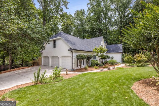 11940 N Hickory Trace, Alpharetta, GA 30004