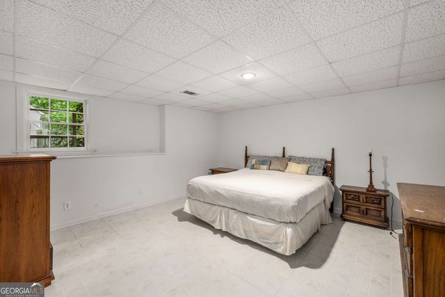 11940 N Hickory Trace, Alpharetta, GA 30004