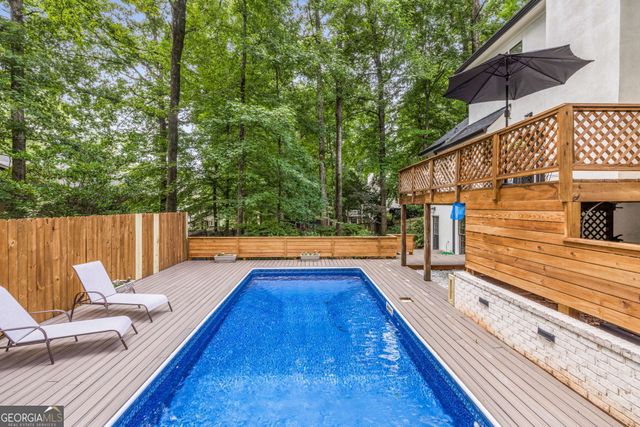 11940 N Hickory Trace, Alpharetta, GA 30004