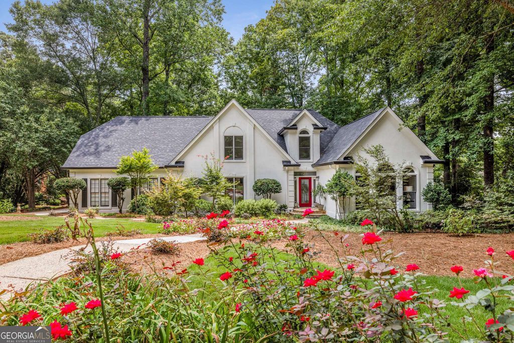 11940 N Hickory Trace, Alpharetta, GA 30004
