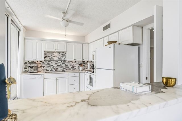 3554 Ocean Drive 702s, Vero Beach, FL 32963