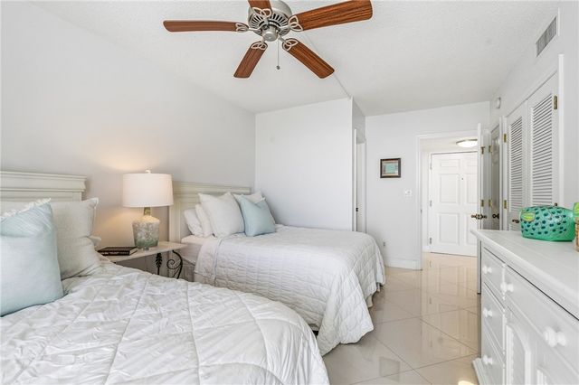 3554 Ocean Drive 702s, Vero Beach, FL 32963