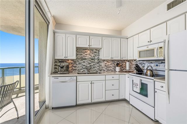 3554 Ocean Drive 702s, Vero Beach, FL 32963