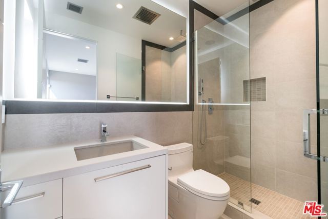 159 S Bowling Green Way, Los Angeles, CA 90049