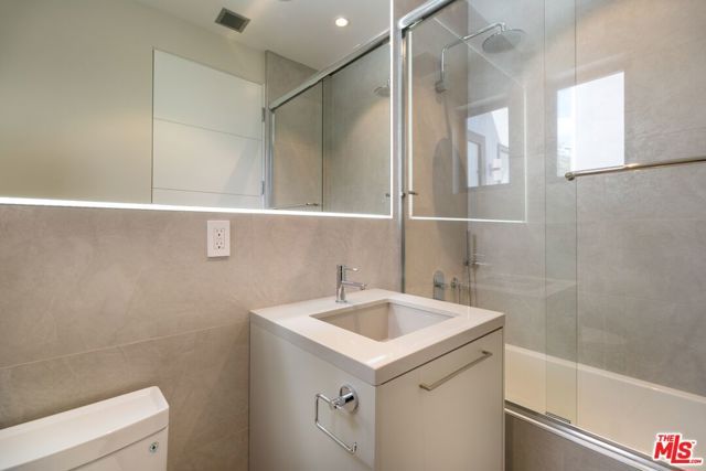 159 S Bowling Green Way, Los Angeles, CA 90049