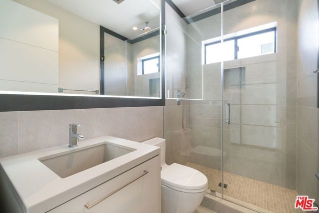 159 S Bowling Green Way, Los Angeles, CA 90049