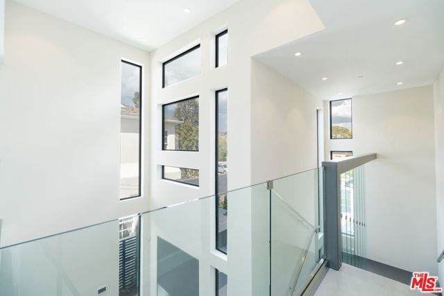 159 S Bowling Green Way, Los Angeles, CA 90049