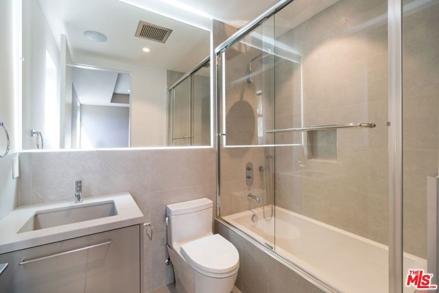 159 S Bowling Green Way, Los Angeles, CA 90049