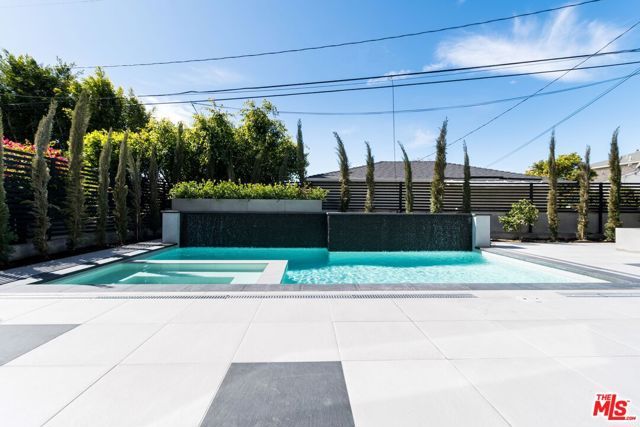 159 S Bowling Green Way, Los Angeles, CA 90049