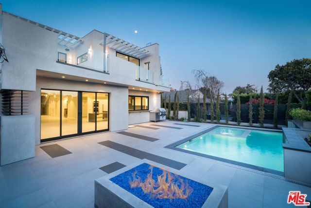 159 S Bowling Green Way, Los Angeles, CA 90049