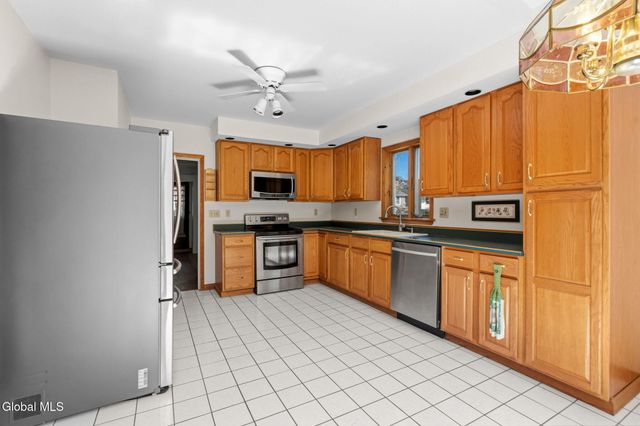 418 Plymouth Avenue, Schenectady, NY 12308