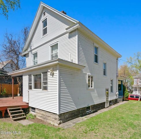 418 Plymouth Avenue, Schenectady, NY 12308
