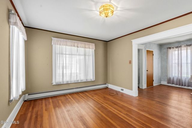 418 Plymouth Avenue, Schenectady, NY 12308