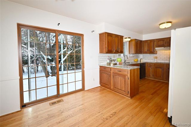 488 Bryn Mawr Street, Birmingham, MI 48009