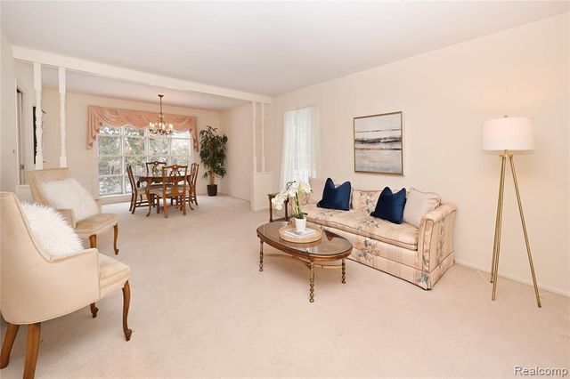 488 Bryn Mawr Street, Birmingham, MI 48009