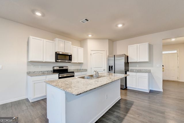 393 Walnut Grove Way, Pendergrass, GA 30567