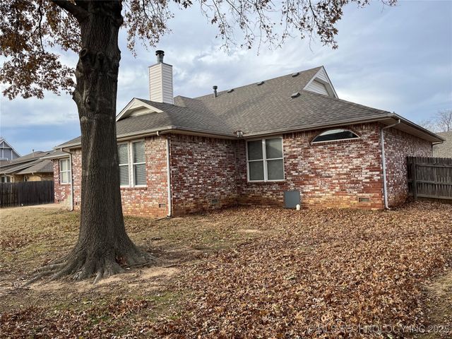 1113 E Dover Place, Broken Arrow, OK 74012