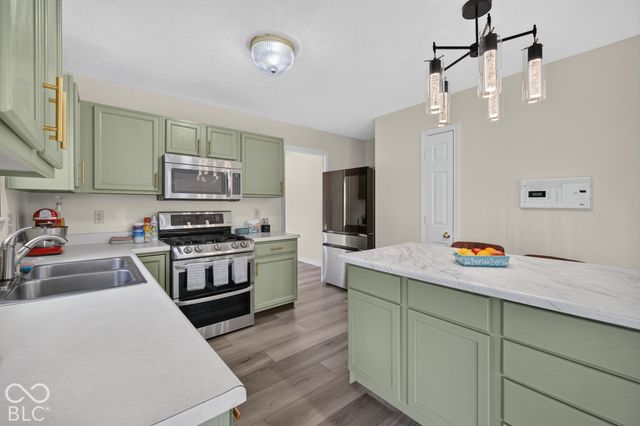 6548 Long Run Drive, Indianapolis, IN 46268