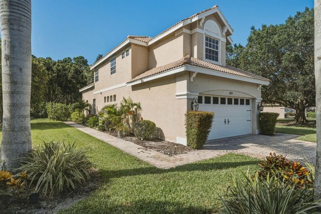 609 SW St Thomas Cove, Port St. Lucie, FL 34986