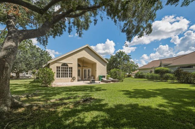 609 SW St Thomas Cove, Port St. Lucie, FL 34986