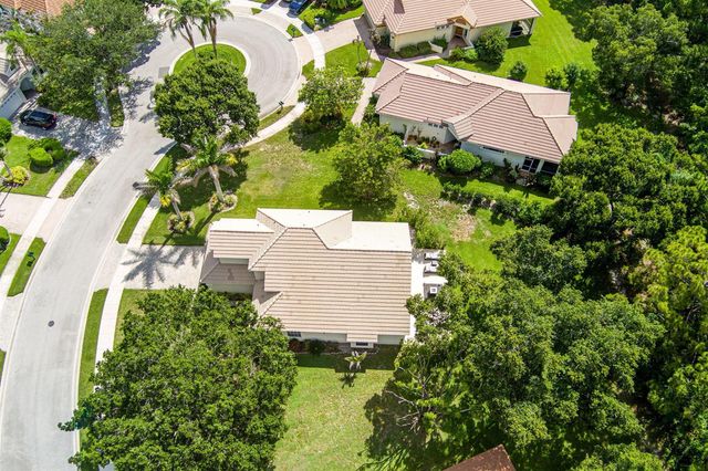609 SW St Thomas Cove, Port St. Lucie, FL 34986