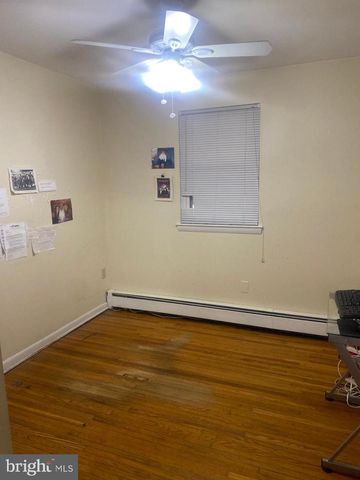 633 TURF LN, Conshohocken, PA 19428