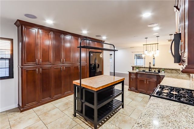 5442 E Walkerton Street, Long Beach, CA 90808