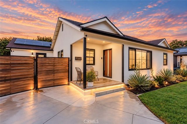 5442 E Walkerton Street, Long Beach, CA 90808